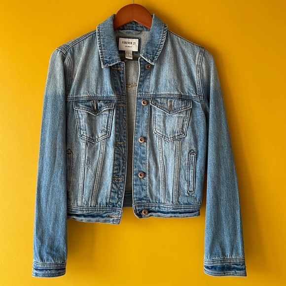Forever 21 Jackets & Blazers - Forever 21 denim jacket